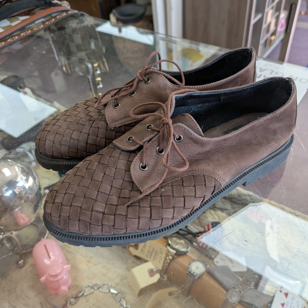 AEROSOLES 1990s Vintage Brown Woven Flats